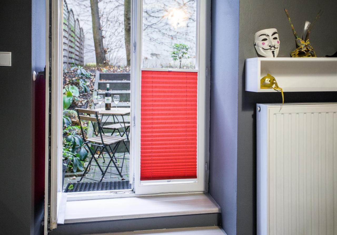 Yourplace Romantic Apartment With Private Patio 克拉科夫 外观 照片